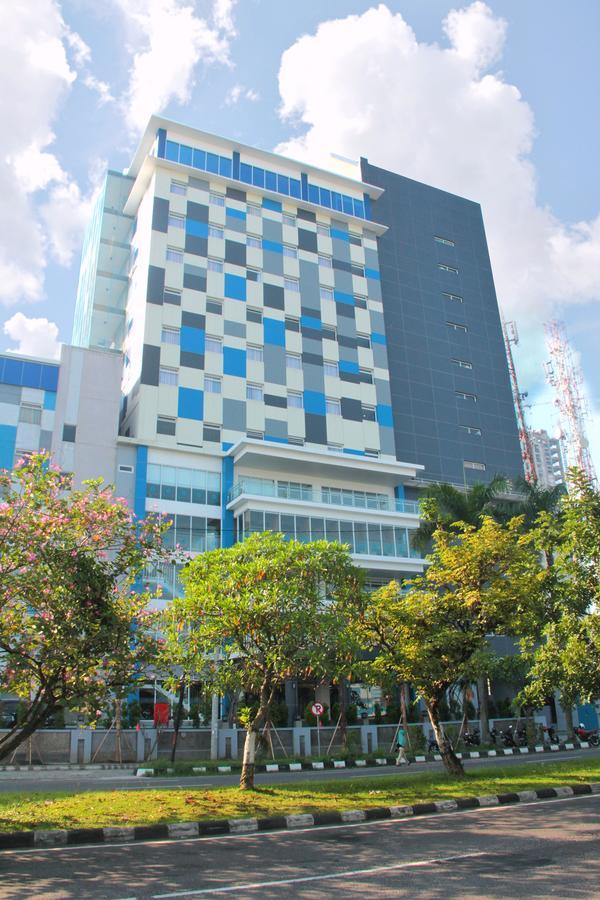 Hotel Brothers Biru Solo Baru Exteriör bild