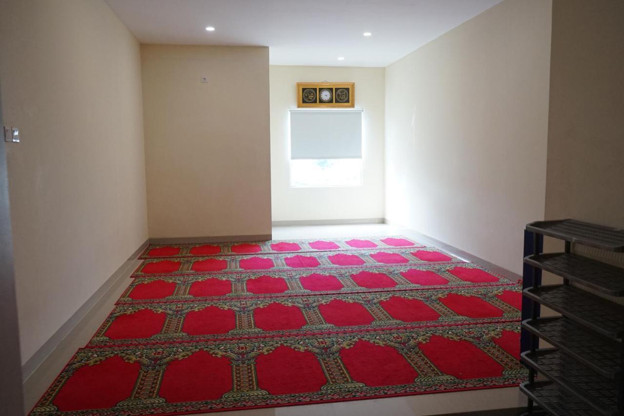 Hotel Brothers Biru Solo Baru Exteriör bild